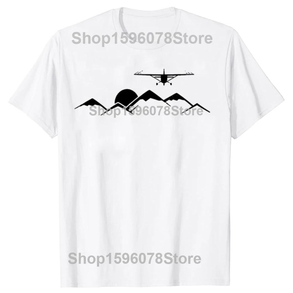 Lustiges Flugzeug über Bergen Geschenk für Piloten T-Shirts Herren Baumwolle Humor Streetwear T-Shirt Kurzarm Unisex Lockere Kleidung