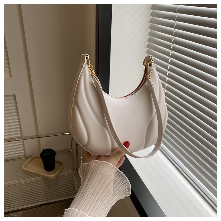 Autumn 2025 Women's Soft Leather Shoulder Bag - Trendy Niche Design, Versatile Underarm Bag for Commuting