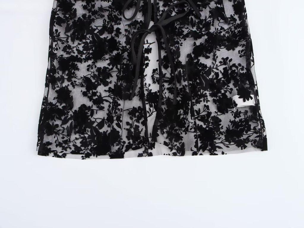 Haut floqué transparent à lacets style européen et américain pour femme, hiver 2024