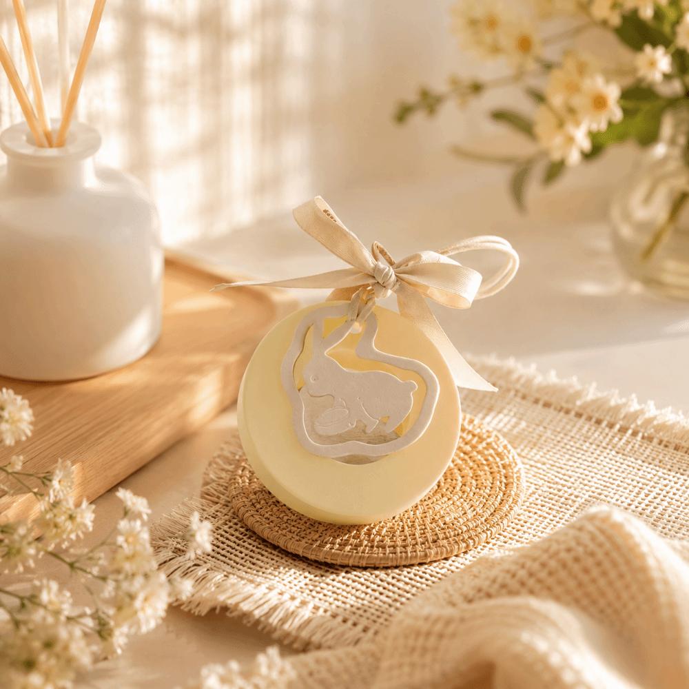 Scented Car Fragrance Diffuser Rabbit Pendant Wardrobe Aromatherapy Festival Gift
