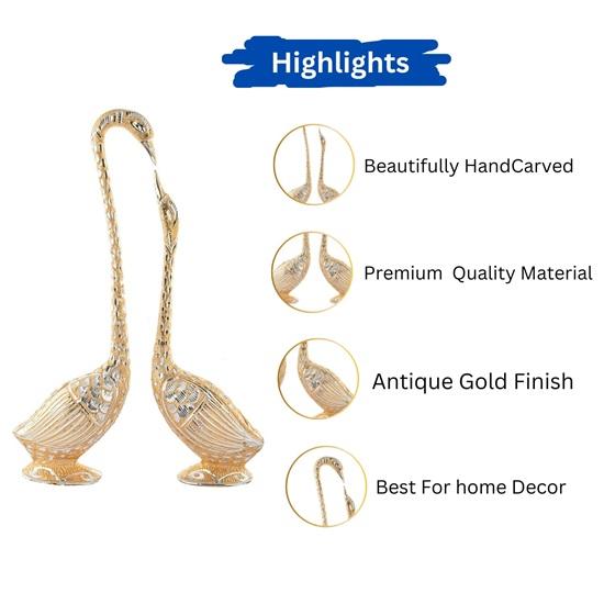 Ett par Kissing Duck Showpiece Set om 2