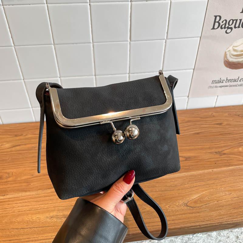 One-shoulder Crossbody Bag Vintage Niche Foldable Clip Bag Woman Fashionable Personality All-matching Splicing