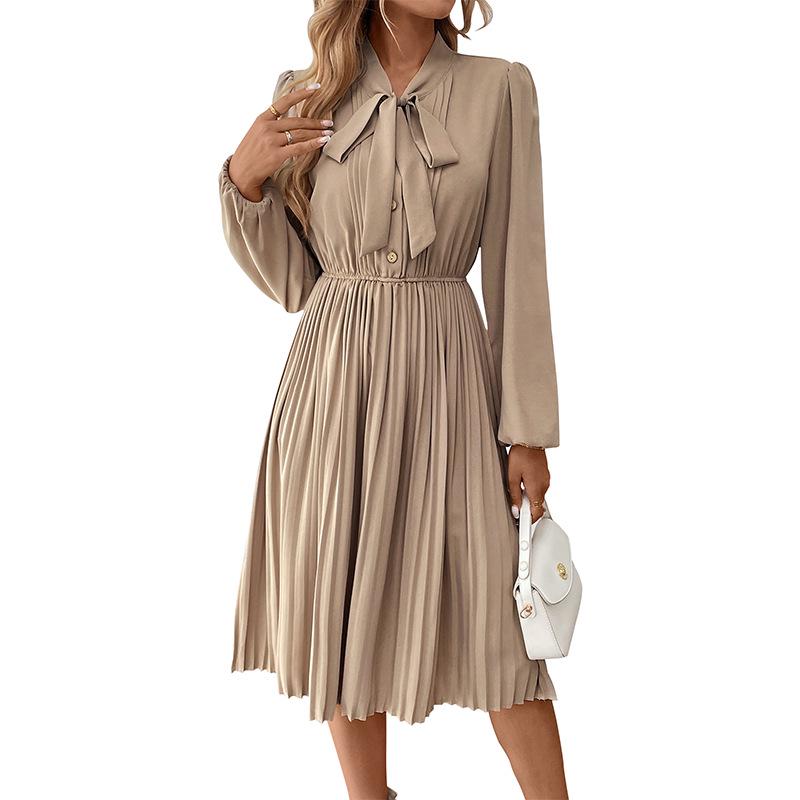 Elegant Pleated Skirt Dress with Bow Tie Collar and Puff Sleeves