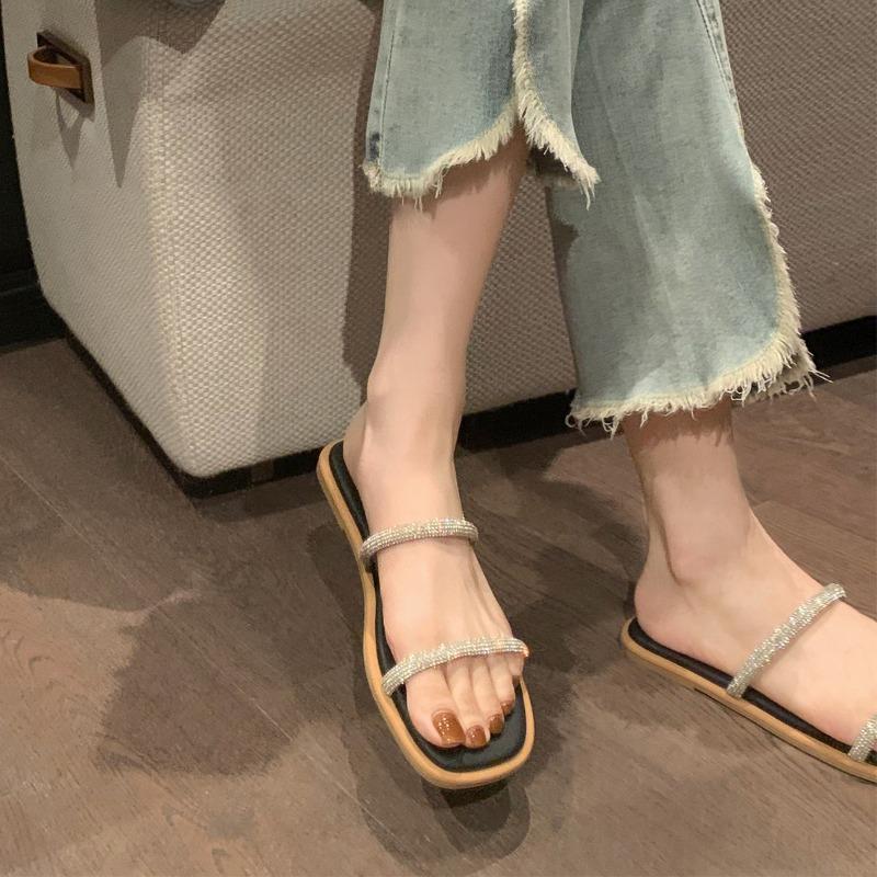

Sheepskin~ Simple square head sparkling double one-word with flat-bottomed slippers women s summer wear wind and water diamond cool slippers 40