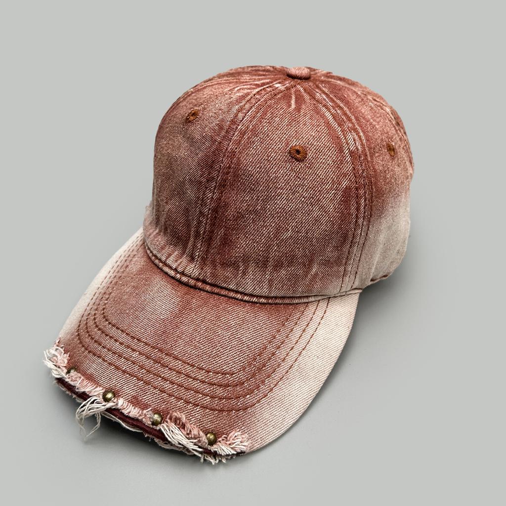 Four Seasons Gradual Change Color Hole Solid Color Rivet Baseball Cap Men And Women Shading Personality Retro Street Cap