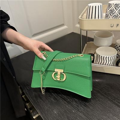 Premium effen kleur eenvoudige retro ketting slot damestas zomer nieuwe kleine vierkante tas textuur schoudertas messenger bag