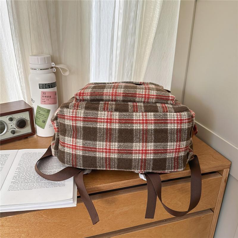 Zaino Chic in Lana da Donna – Design a Quadri con Texture Morbida e Look Vintage, Perfetto per la Scuola e l'Uso Quotidiano
