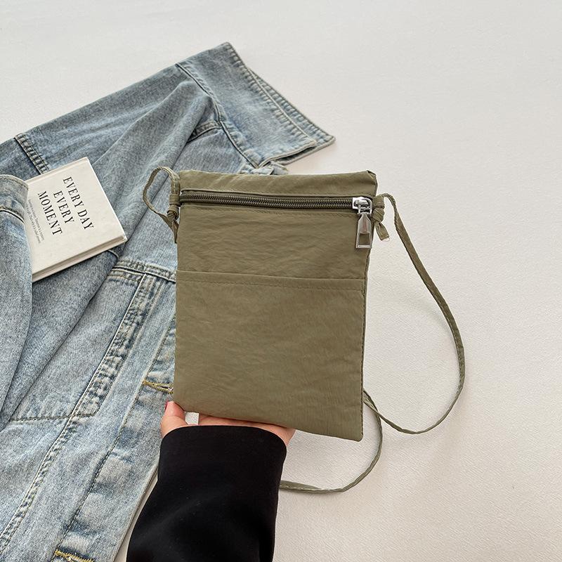 

2025 new casual simple Japanese mobile phone bag literary niche fashion lightweight single shoulder Korean version crossbody small square bag зелёный