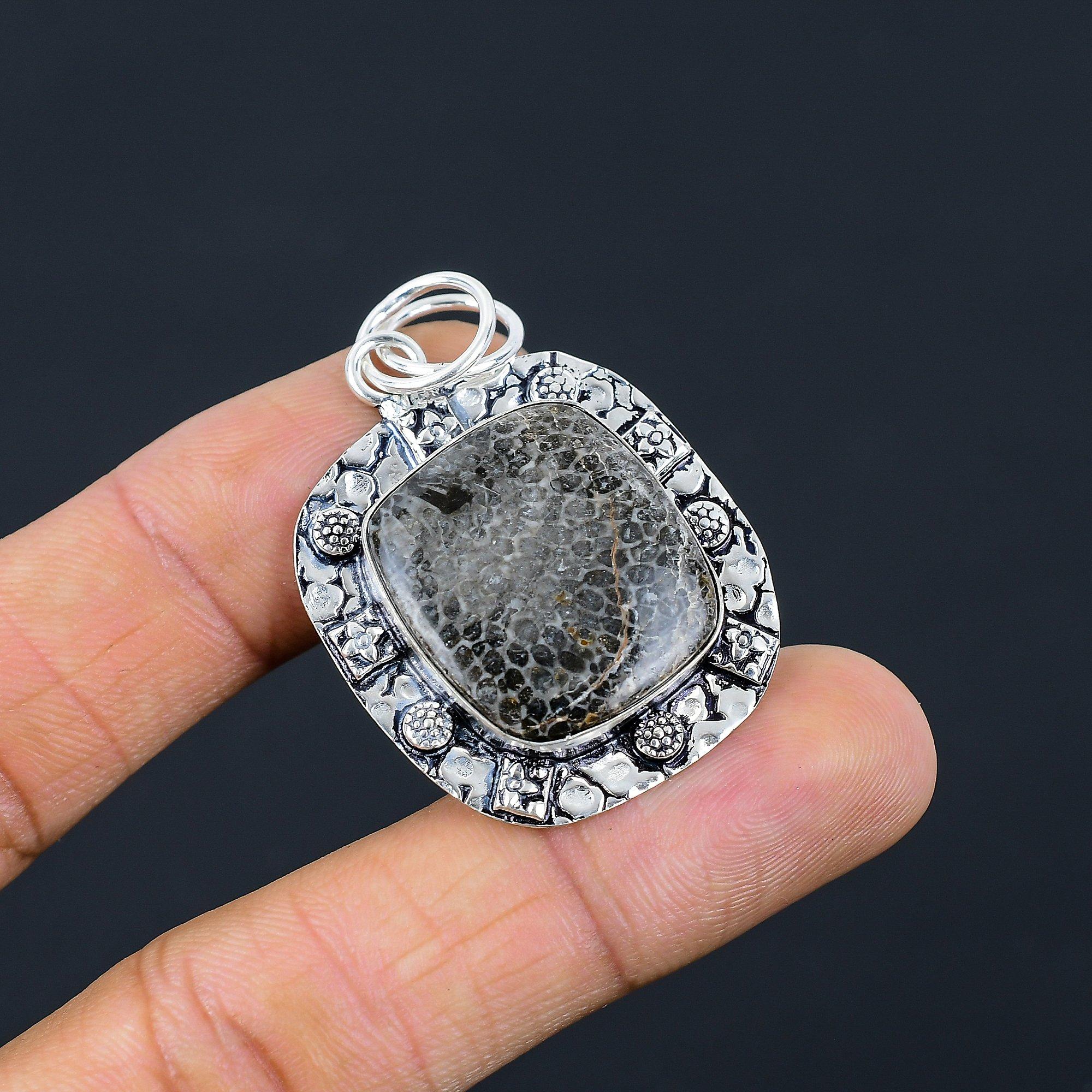 

Womens day Deal 925 Silver Stingray Coral Gemstone Handcrafted Bezel New Pendant