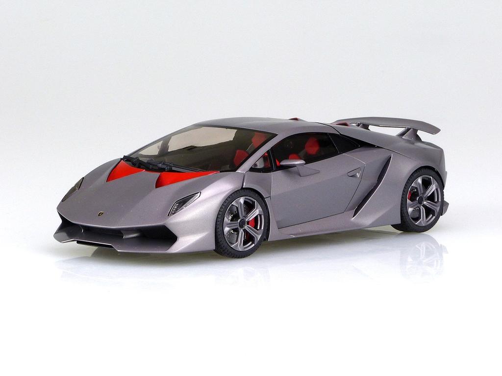 Aoshima Bunka Kyozaisha Super Car Series Lamborghini Sesto Element Plastic Model 1/24 No.21