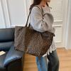 Street Style Leopard Print Tote Bag With Polyester Material For Casual Daily Use