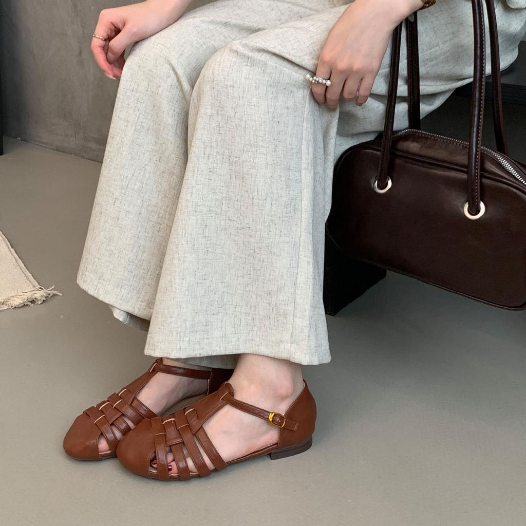 Old money style retro hollow retro word with cool single shoes