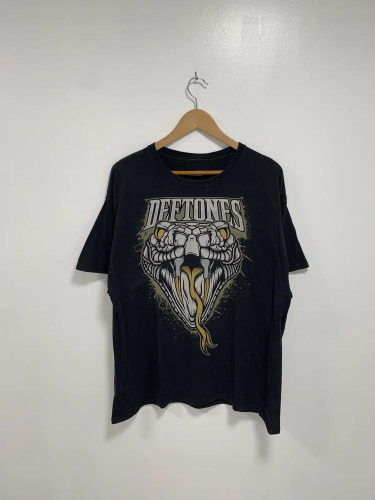 Vintage Deftones Band Black 100% Cotton Tee Shirt Gift Funny Unisex T-Shirt L