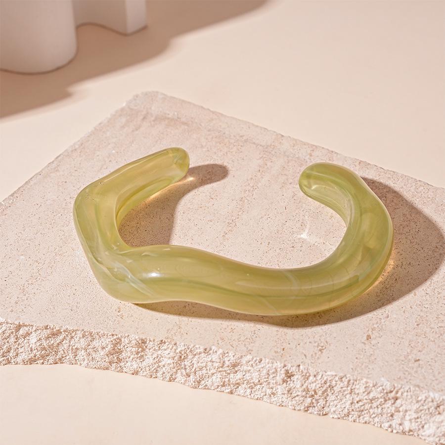Stylish Acrylic Wide-Face Irregular Bracelet - High-End Design Niche Jewelry