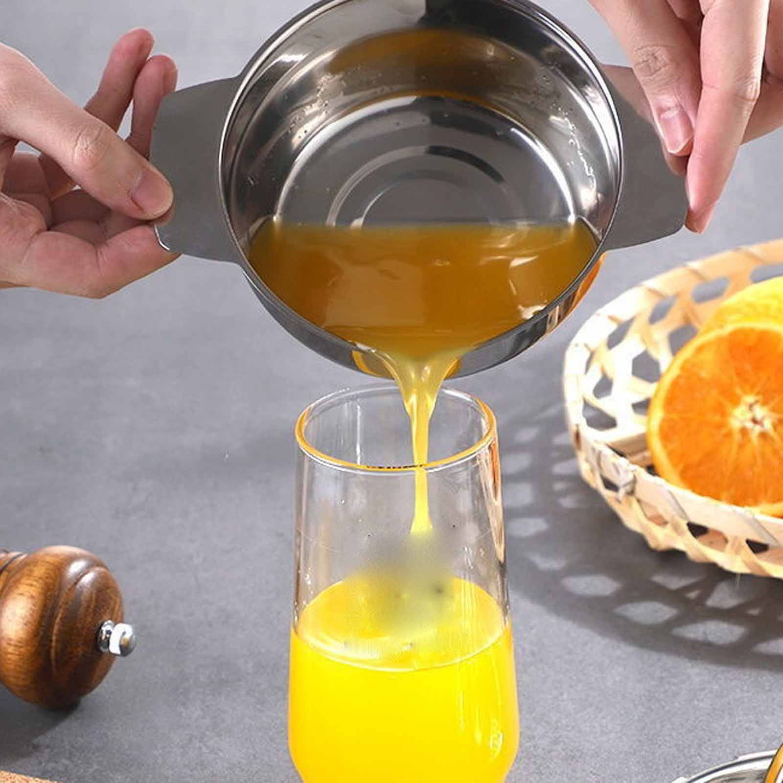 

Manual Fruit Juicer, Portable Hand- Lemon and Orange Juicer, Small Kitchen Juicer for Fresh Juice at Home One Size