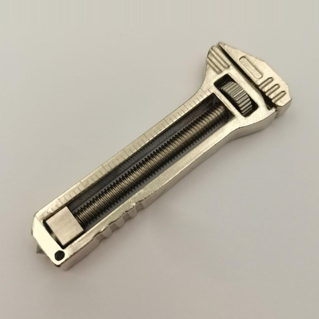 1/4Pcs Mini Wrench Pocket Portable Multitool Tools for Outdoor Camping Compact Zinc Alloy Bottle Opener Outdoor Small Tools