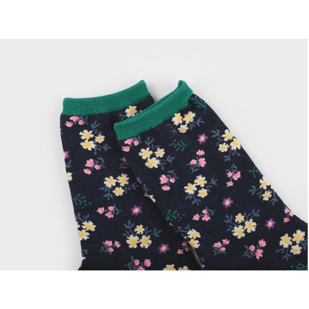 Women's Vintage Cottagecore Crew Socks 3-Pack