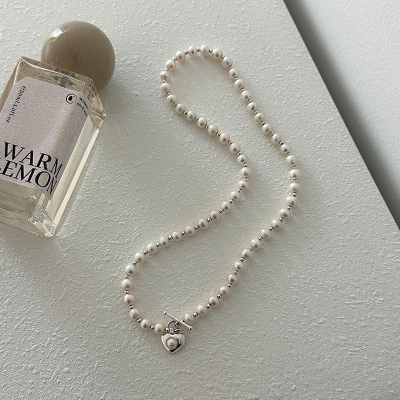 

Ожерелье из натурального пресноводного жемчуга, легкая роскошь, нишевый дизайн, чувство высокой любви, пряжка OT, цепочка на ключицу из стерлингового серебра, мода 925 Silver