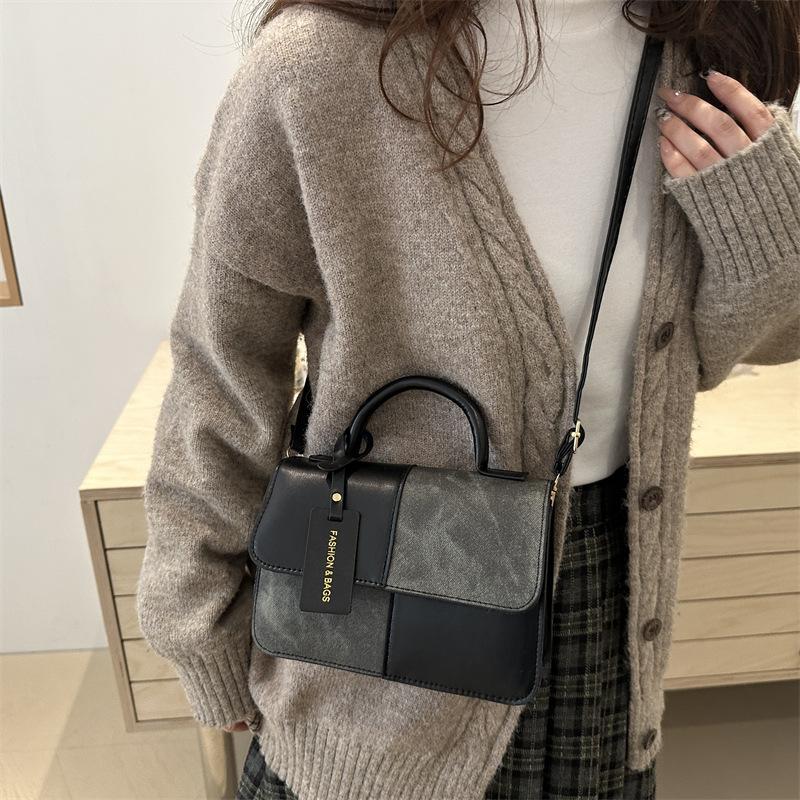 Winter Splicing Texture Trendy Messenger Bag Small Square Bag Commuting Shoulder Popular Fashion Foreign Style Handbag This Year