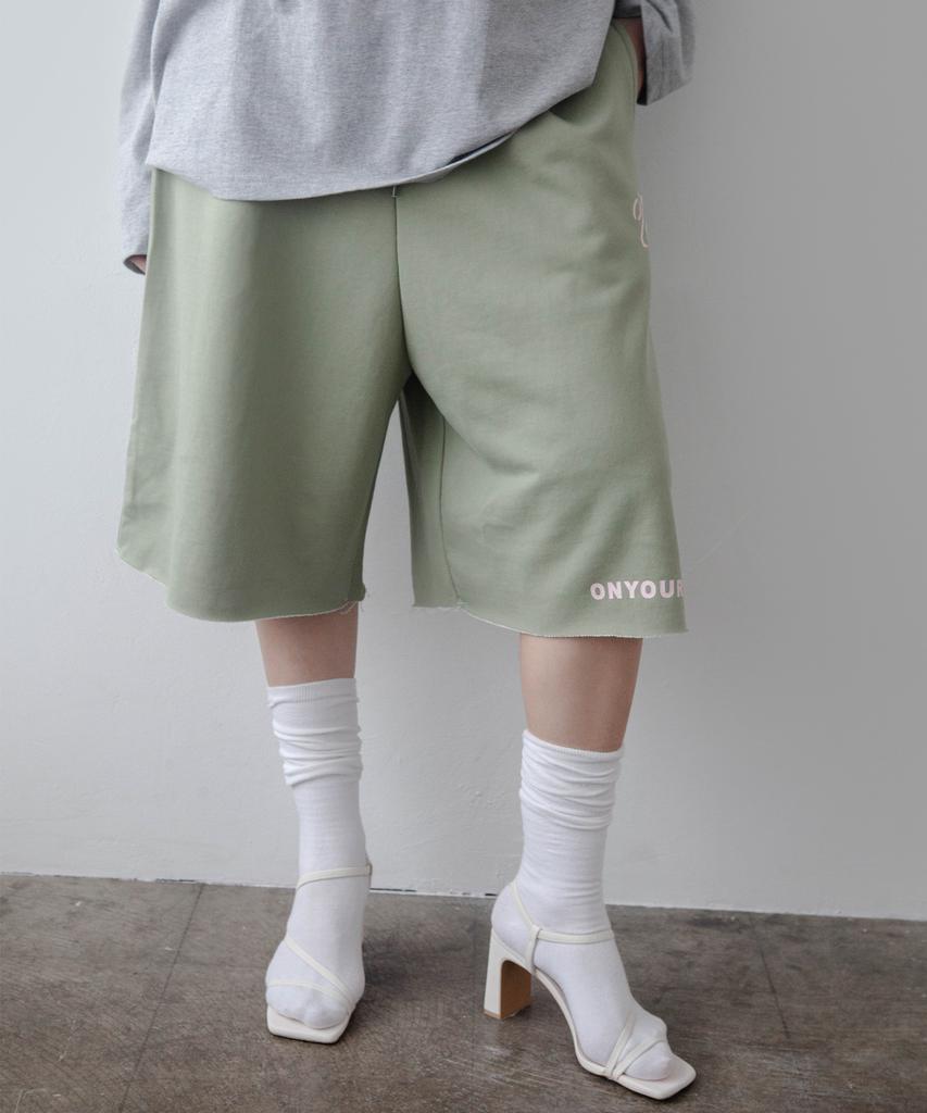 Onyueooun New Bermuda Shorts (Olive )