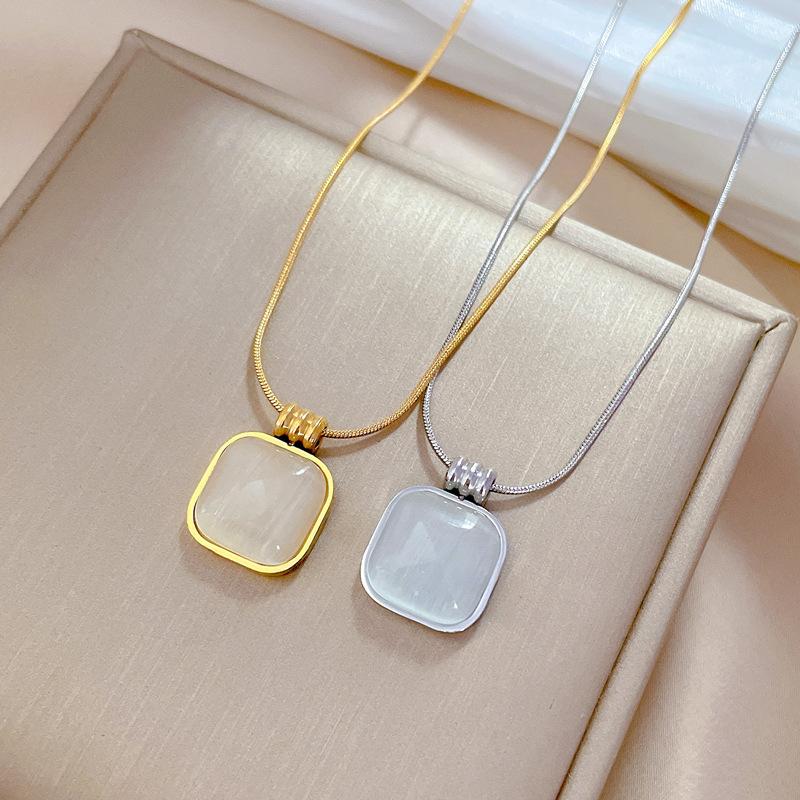 Square Opal Minimalist Furnace Real Gold Necklace Female Collarbone Chain Accessories