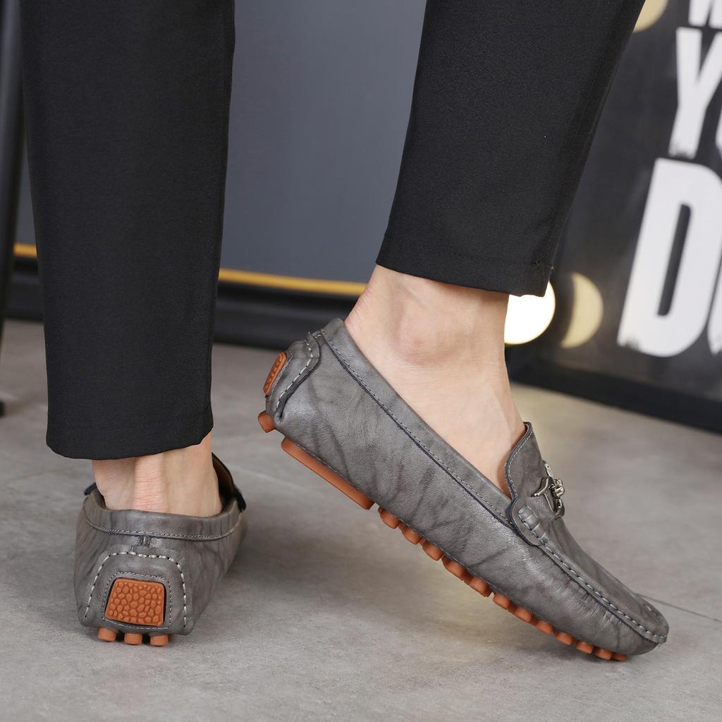 Men's Casual Leather Shoes Lightweight Loafers Moccasins Slip on Classic Male Comfortable Driving Shoe