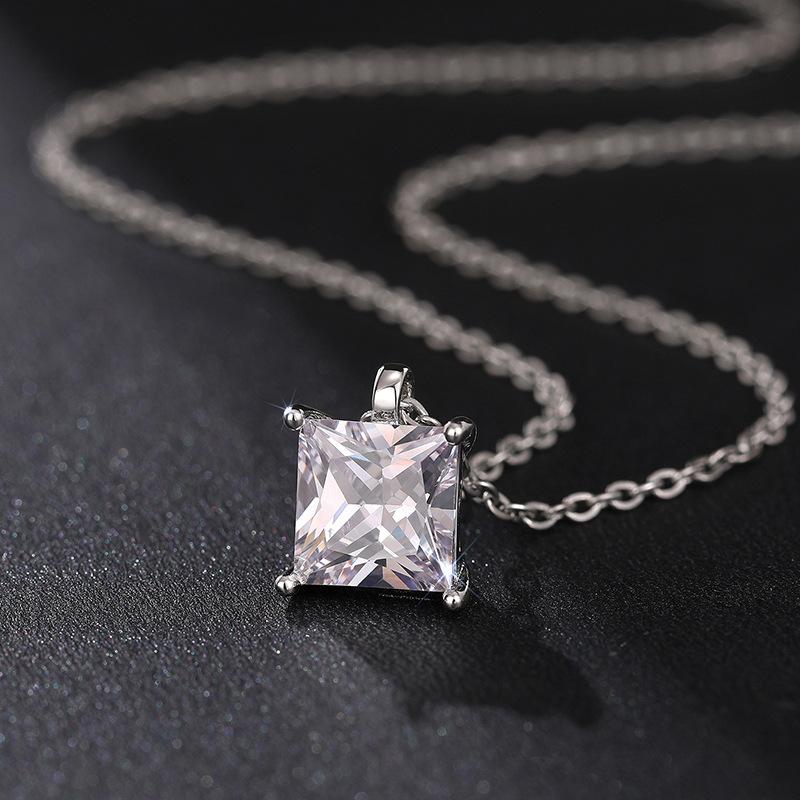 Ladies' Simple Square Pendant Necklace, Square Synthetic Zircon Inlay, Elegant Jewelry for Daily Wear Collarbone Chain, Birthday Gift