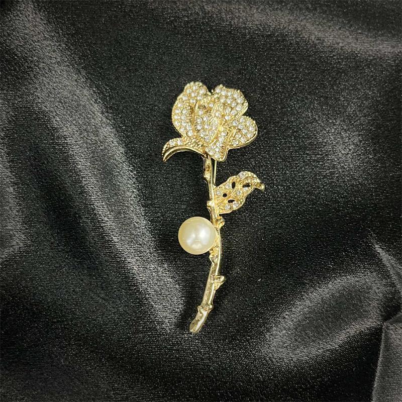 2026 New Crystal Rose Flower Brooch for Women Gold Color Metal Pins Imitation Pearl Bohemian Crystal Luxury Women's BroochesGood Product