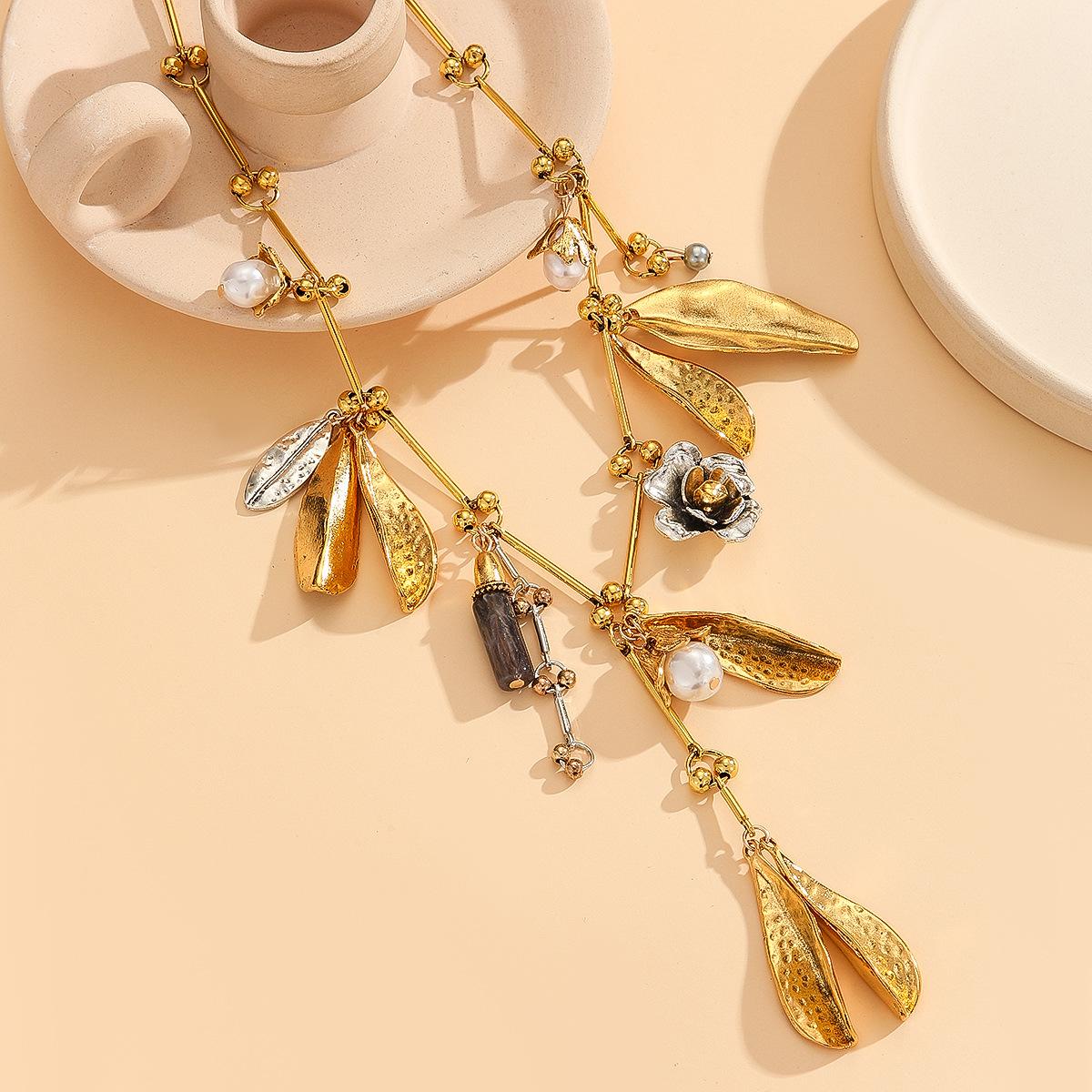 

Тяжелое ожерелье ручной работы из цинкового сплава с листьями, анти-жемчугом и розой винтажного золота для женщин