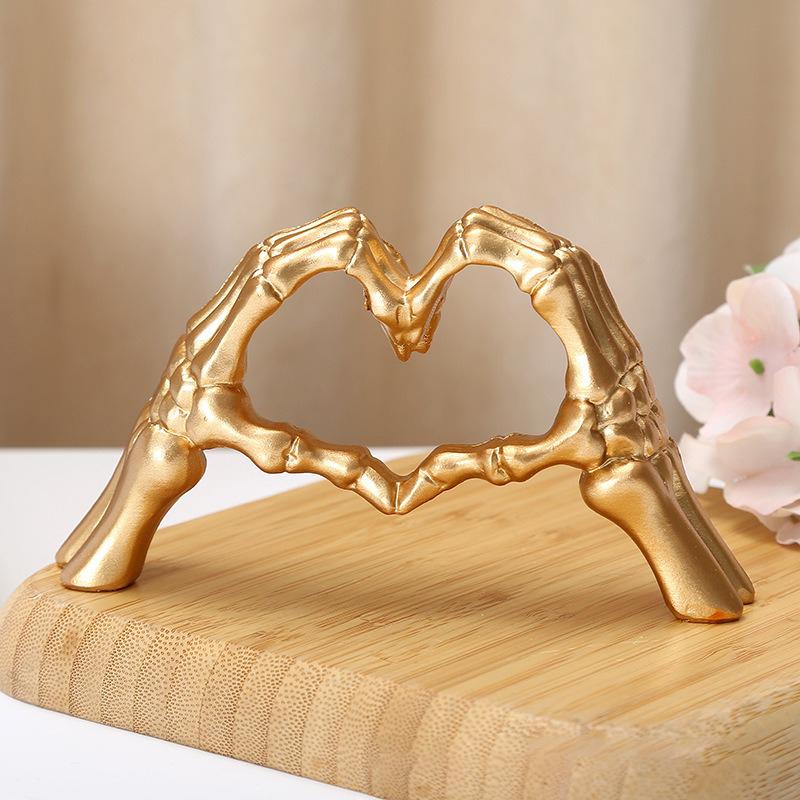 

1pc Gesture Decoration Heart Finger Statue Desktop Decoration Sculpture Nordic Light Luxury Crafts Office Home Decoration золотой