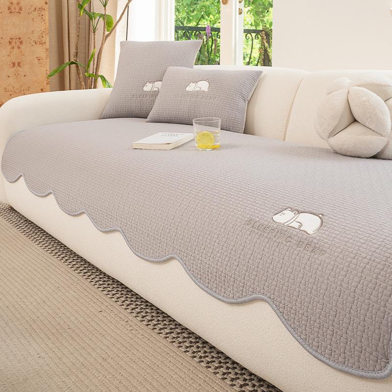 

Ice Silk Sofa Cover HotSeason Universal Non-slip Sofa Mat Cool Feeling Mat Cushion Sofa Towel Couch Slipcovers for Living Room Home 45x45cm(pillowcase)