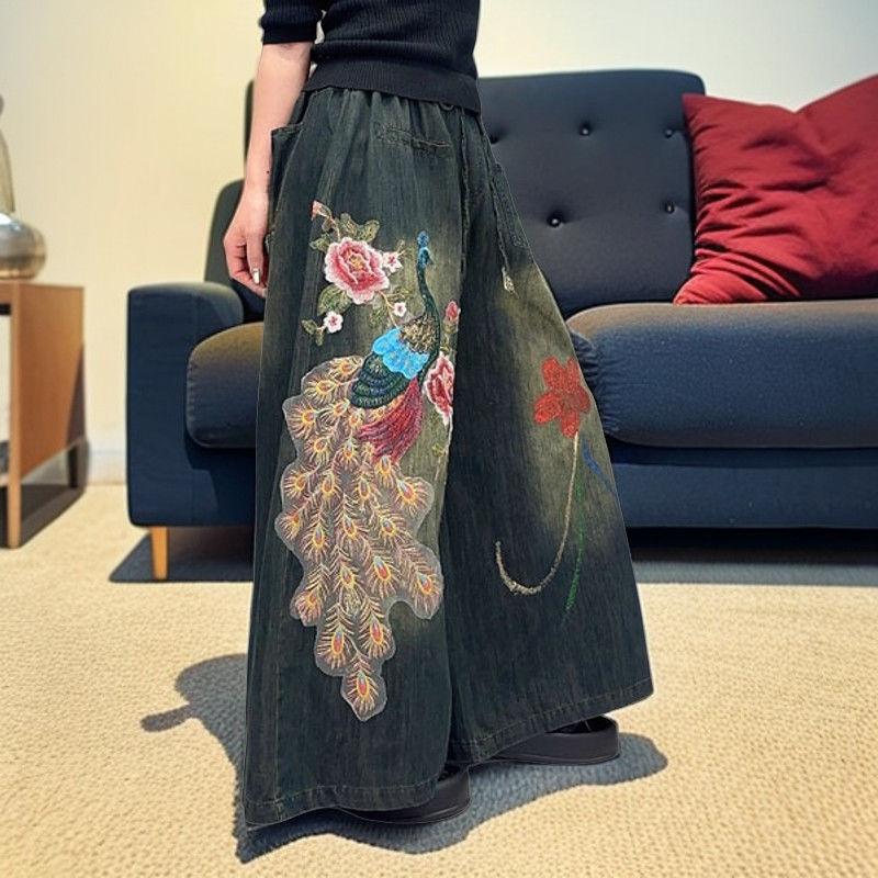 Vintage Style Embroidered Wide Leg Jeans for Women Elastic High Waist Casual Denim Pants Women 2025