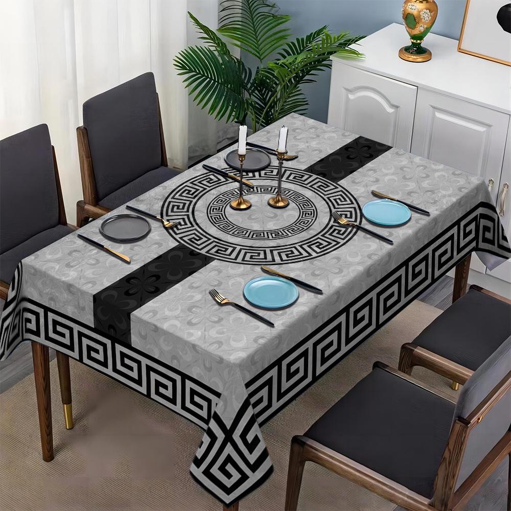 One black and white classic geometric design tablecloth, suitable for European square tables.zyc