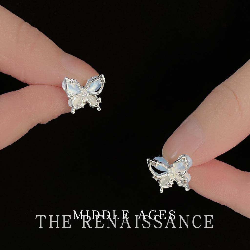 Butterfly zircon hollow stud earrings sweet small fresh earrings literary ear jewelry