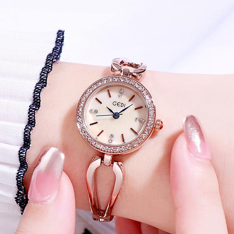 

Gadi Luxury Alloy Womens Quartz Watch With Rhinestone Decor For Casual Fashion Style A