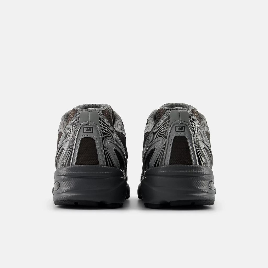 U7407YI New Balance 740 Black Metallic (Men's)