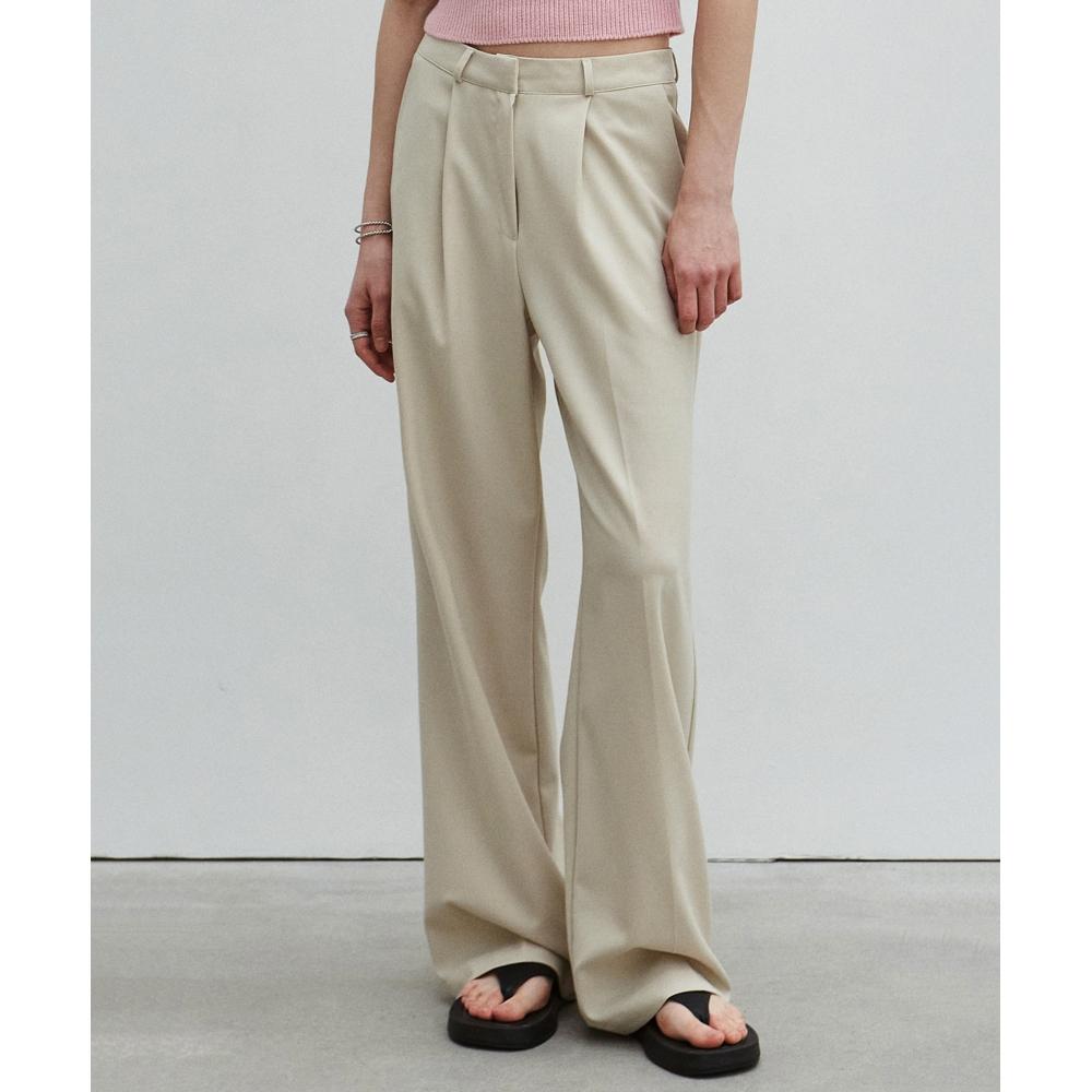 

NICKNICOLE CLASSIC ONE TUCK WIDE LONG SLACKSLIGHT BEIGE