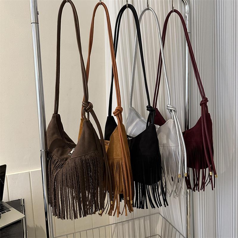 Modische Quaste Große Kapazität 2024 Neu Retro Beliebt Damen Einfach Einzelne Schulter Diagonale Schultertasche