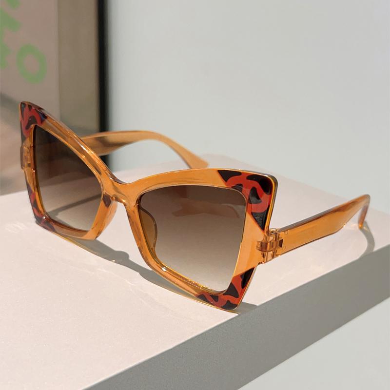 Butterfly Shaped Sunglasses Women Stylish Oversize Gradient Decor Sun Glasses Trendy Brand Design Vacation Casual Shades