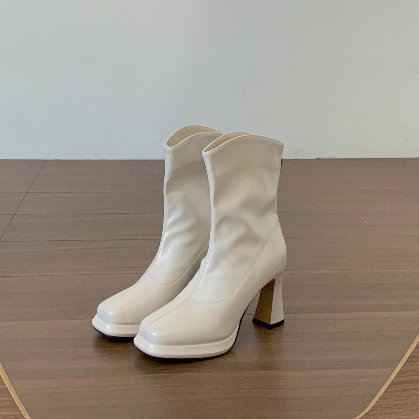 

Retro white high-end British thick high-heeled short boots for women s 2025 new autumn skirt, thin and heightened boots 39 белый