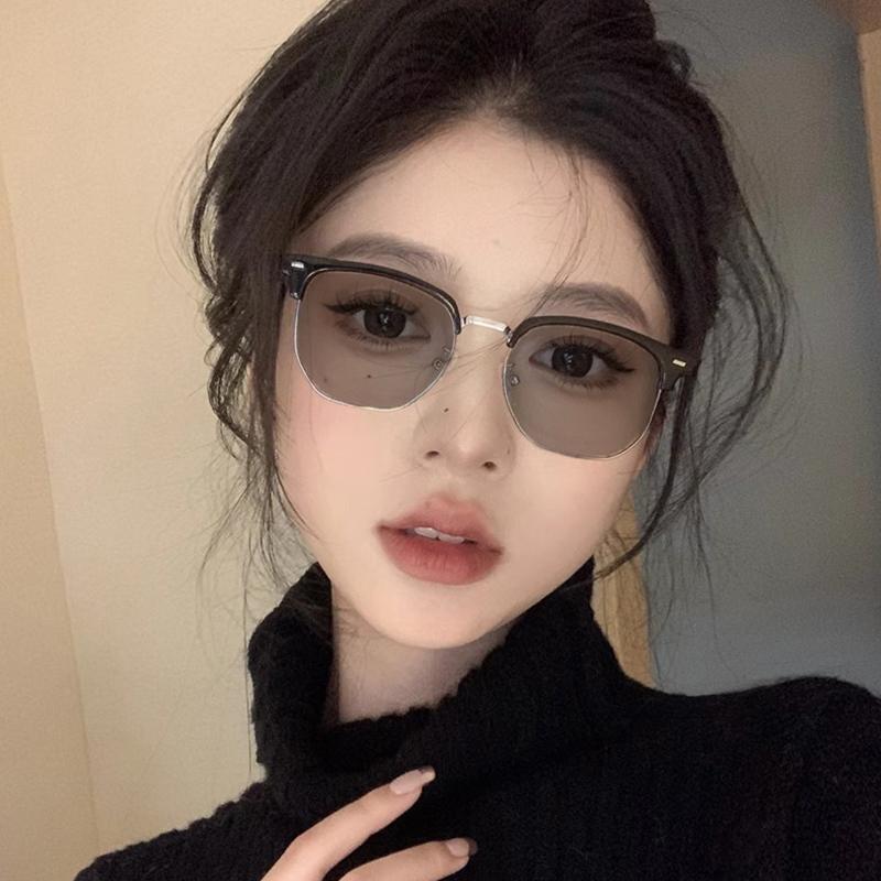 Photochromic Glasses Half Frame Anti Blue Sunglasses Eye Protection Computer Eyeglasses Eyewear For Women Men