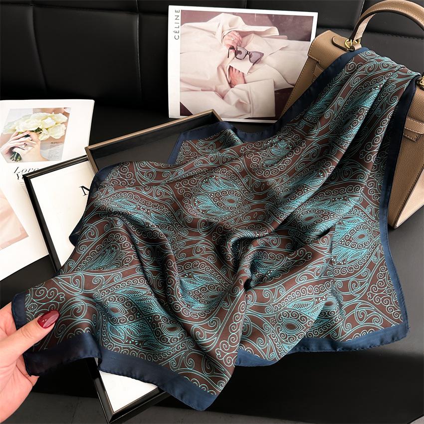 Luxury Paisley Print Small Square Scarf Simulated Silk Thin Neck Scarf Mature Style Sunscreen Headscarf For Women