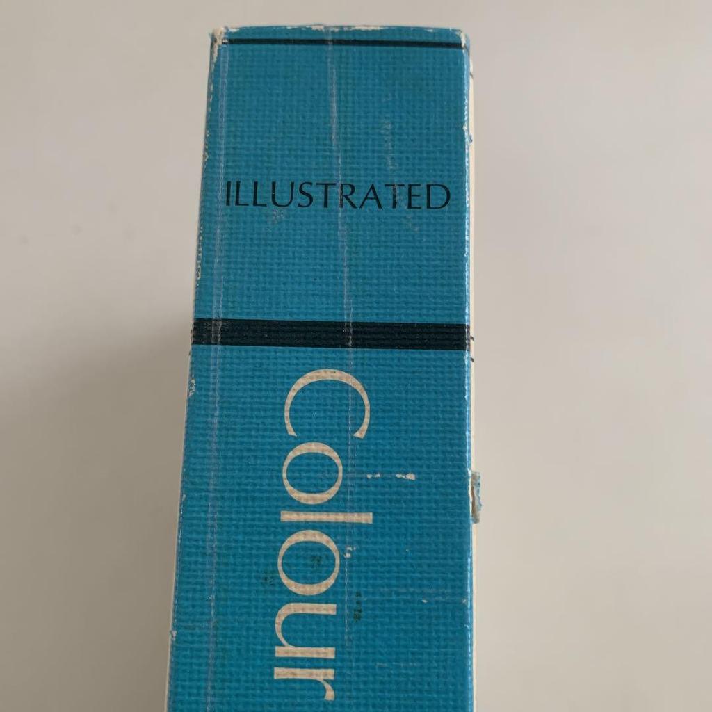 [USED] ILLUSTRATED Colour Dictionary