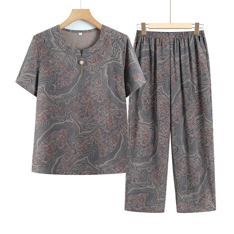 

Elderly Women s Summer Two-Piece Casual Set - Lightweight Short-Sleeve T-shirt & Pants for Mothers XL (85-100 lbs) фиолетовый