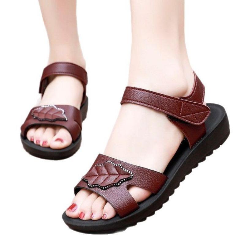 Sandals women's summer 2025 new versatile soft-soled fashion casual beach shoes Velcro soft leather flat-soled women's sandals