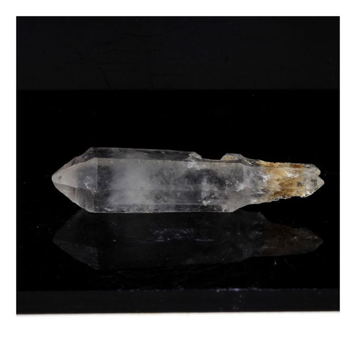 Pierres et Minéraux. Quartz Sceptre. 32.5 ct. Les Rivoirands, Vizille, Isère, France.