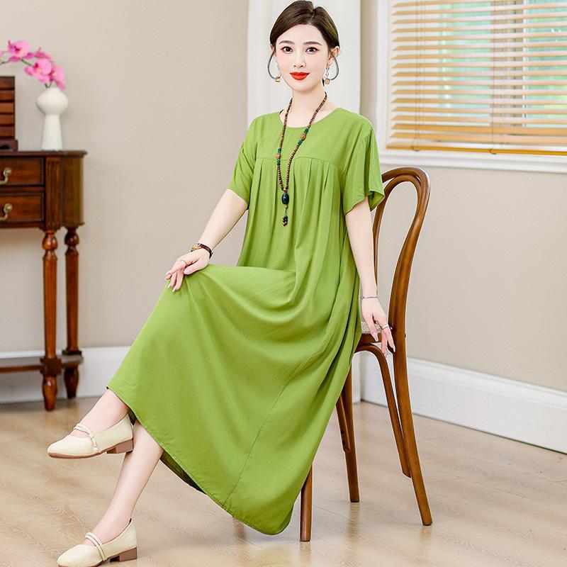 Letní dámské šaty nadměrných velikostí s lehkým, zralým a elegantním vzhledem, v prémiovém a elegantním stylu