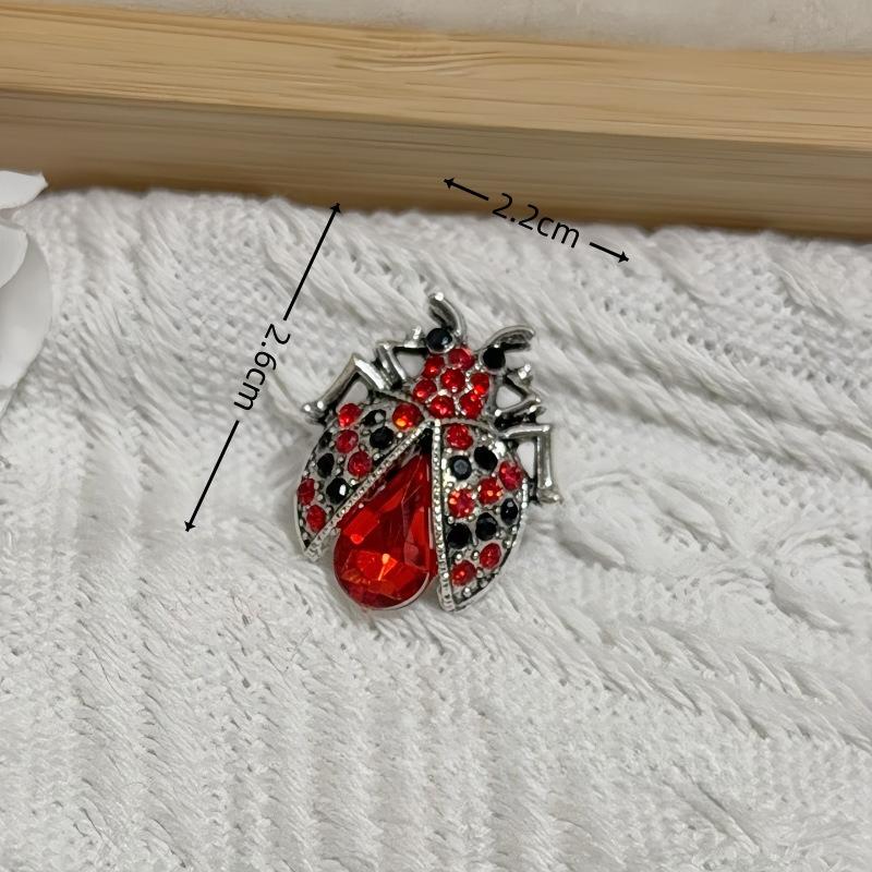 

Высококачественная брошь-божья коровка со стразами красного и черного цвета 1PC