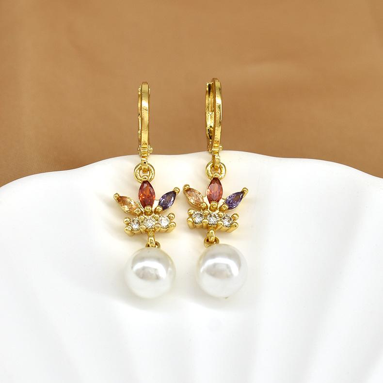 Modische Übertriebene Perlen-Quasten-Ohrringe für Damen Elegante Vielseitige Gesichtsschlankmachende Hängeohrringe Schmuck