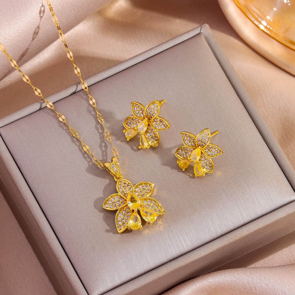 Top Luxury Gold Plated Copper Pendant Necklaces Earrings For Women Trendy Fashion Female Jewelry Set Girls Clavicle Chain